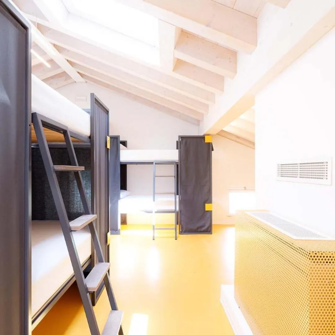 Nomad Hostel Treviso Italia